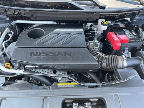 Used 2025 Nissan Rogue SV FWD image 34
