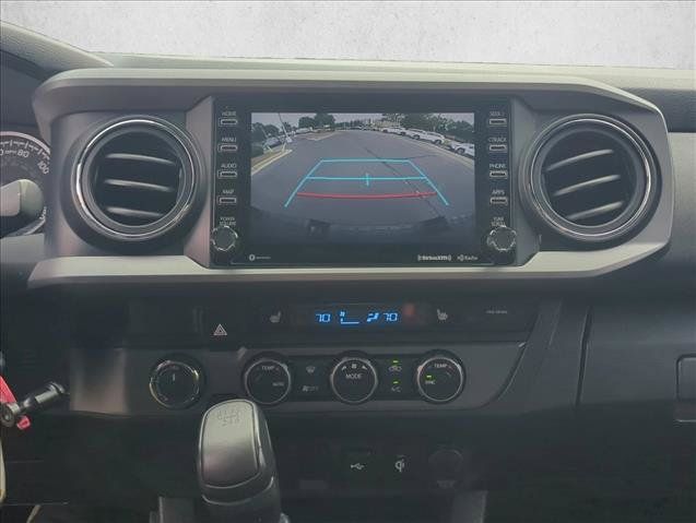 Used 2022 Toyota Tacoma TRD Sport w/ TRD Premium Sport Package AWD/4WD image 17