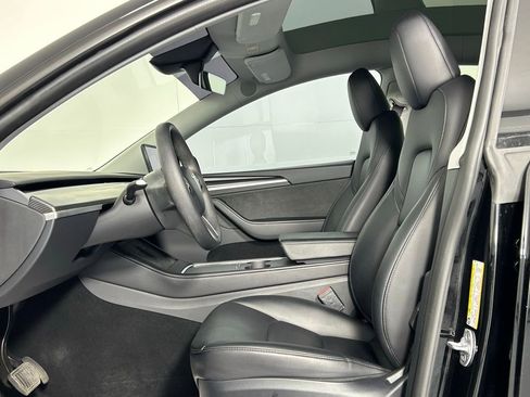 Used 2024 Tesla Model Y Long Range image 28