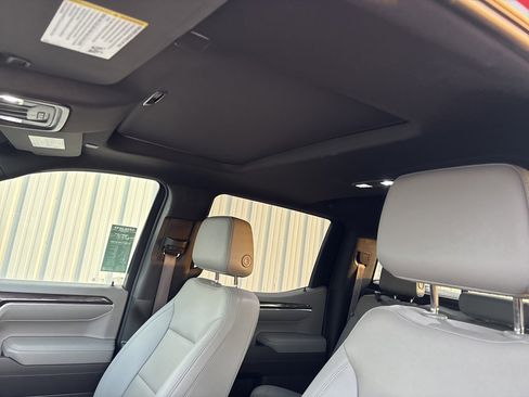 Used 2023 Chevrolet Silverado 1500 LTZ w/ LTZ Premium Package image 28