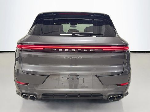 Certified 2024 Porsche Cayenne S AWD/4WD image 10
