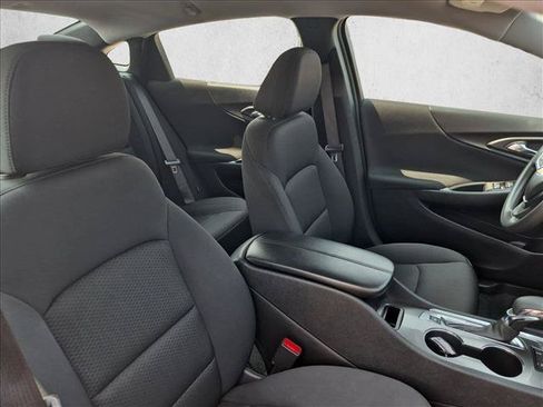 Used 2025 Chevrolet Malibu LT FWD image 21