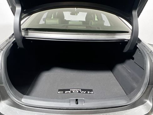 Used 2023 Toyota Crown AWD/4WD image 34