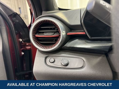 Used 2025 Chevrolet Trax RS w/ Driver Confidence Package image 23