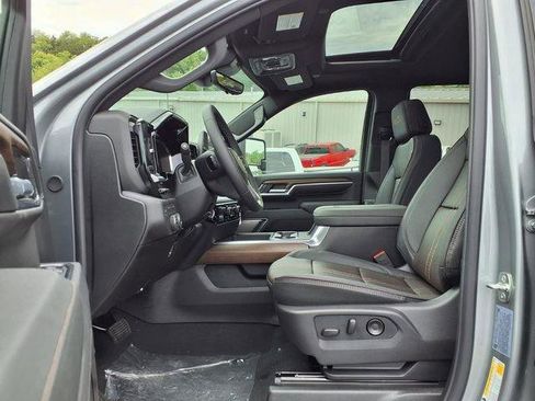 New 2026 Chevrolet Silverado 3500 High Country w/ High Country Premium Package AWD/4WD image 18