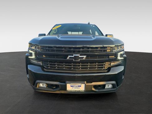 Used 2021 Chevrolet Silverado 1500 RST w/ True North Edition Plus AWD/4WD image 2