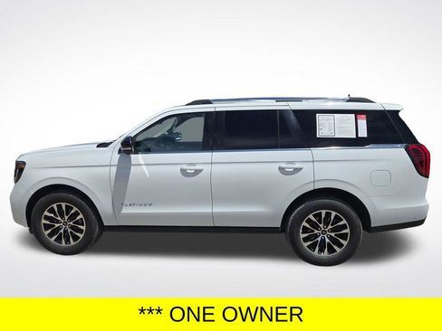 Used 2025 Ford Expedition Platinum AWD/4WD image 2