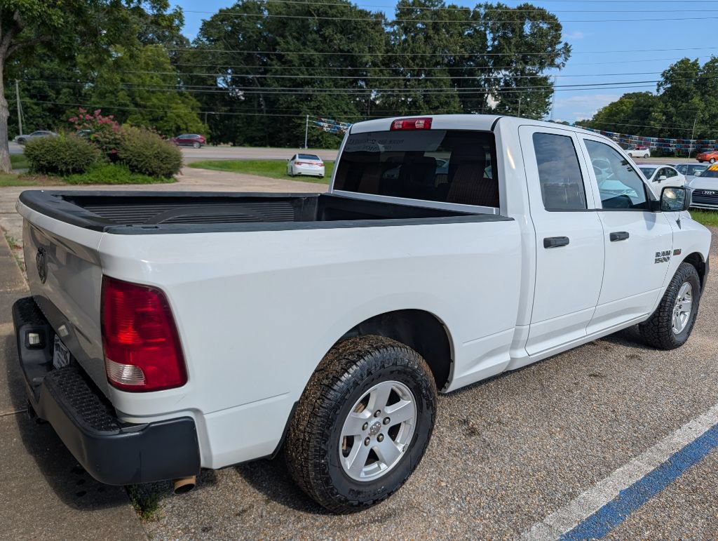Used 2017 RAM 1500 Tradesman RWD image 3