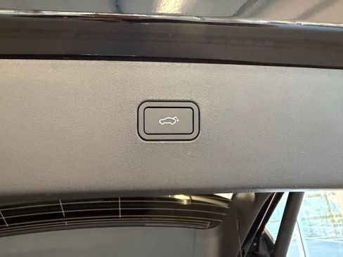 New 2026 Volvo EX30 Ultra w/ Climate Package image 36