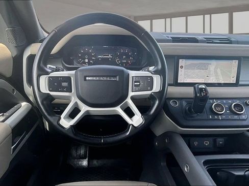 Used 2022 Land Rover Defender 110 S AWD/4WD image 5