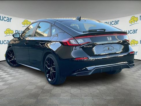 Used 2025 Honda Civic Sport image 4