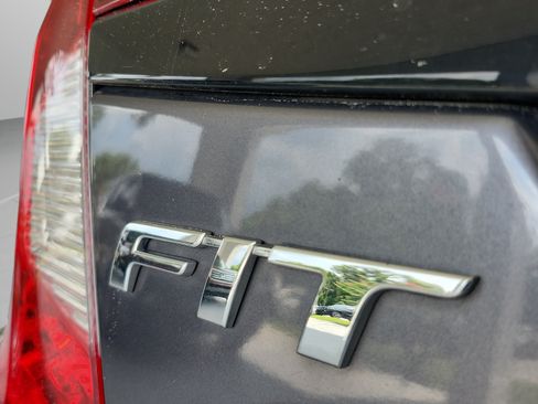 Used 2020 Honda Fit LX image 29