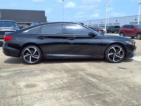Used 2021 Honda Accord Sport image 28
