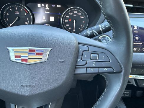 Used 2019 Cadillac XT4 Premium Luxury w/ Technology Package image 16