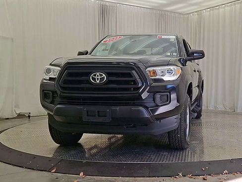 Certified 2022 Toyota Tacoma SR image 4