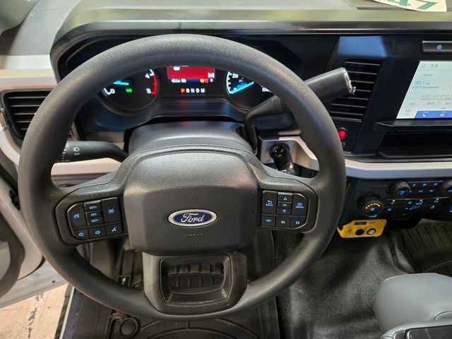 New 2024 Ford F550 4x4 Regular Cab Super Duty image 28