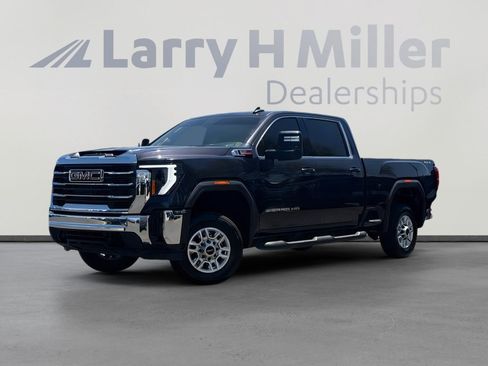 Used 2026 GMC Sierra 2500 SLE AWD/4WD image 1