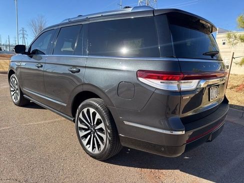 Used 2024 Lincoln Navigator Reserve image 11