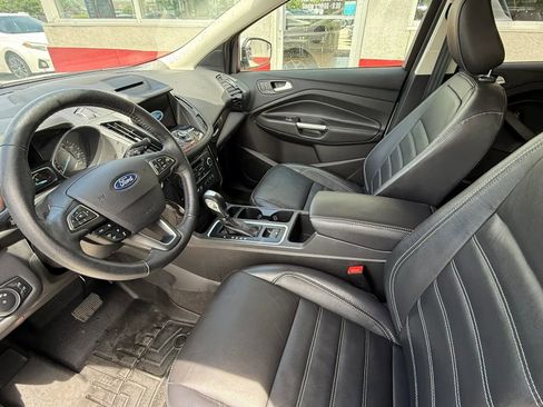 Used 2018 Ford Escape Titanium w/ Ford Safe & Smart Package AWD/4WD image 9