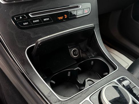 Used 2018 Mercedes-Benz GLC 300 image 34