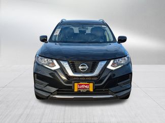Used 2017 Nissan Rogue SV video 2