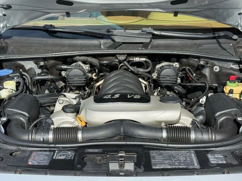 Used 2003 Porsche Cayenne S image 21