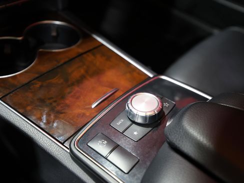 Used 2014 Mercedes-Benz E 350 Coupe image 23