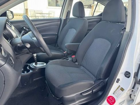 Used 2019 Nissan Versa SV FWD image 17
