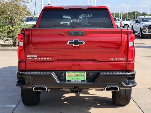 Used 2022 Chevrolet Silverado 1500 Custom Trail Boss w/ Safety Confidence Package AWD/4WD image 5