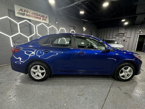 Used 2019 Kia Rio S FWD image 6