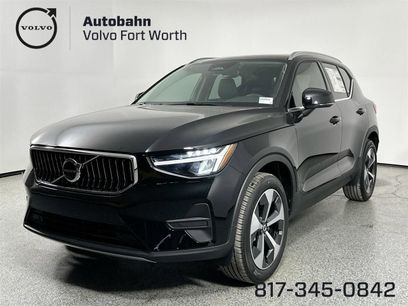 New 2025 Volvo XC40 B5 Core w/ Protection Package Premier