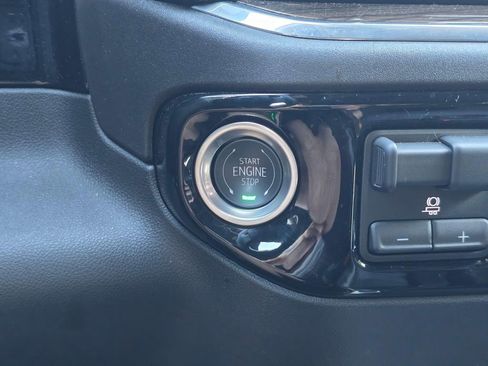 Used 2024 Chevrolet Silverado 1500 RST w/ Convenience Package II AWD/4WD image 22