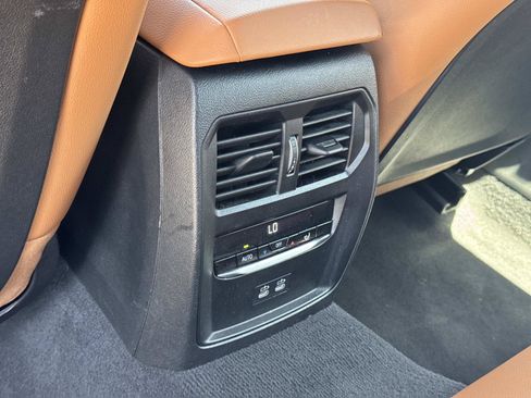Used 2025 BMW M440i RWD image 29