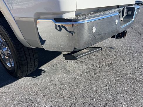 Used 2018 RAM 2500 Big Horn w/ Harvest Edition image 11