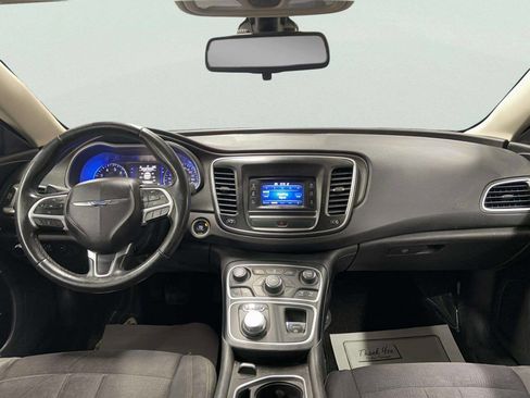 Used 2015 Chrysler 200 Limited w/ Convenience Group image 22