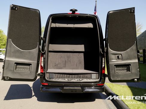 New 2024 Mercedes-Benz Sprinter 3500 image 15