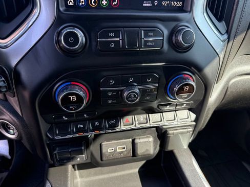 Used 2019 Chevrolet Silverado 1500 RST AWD/4WD image 18