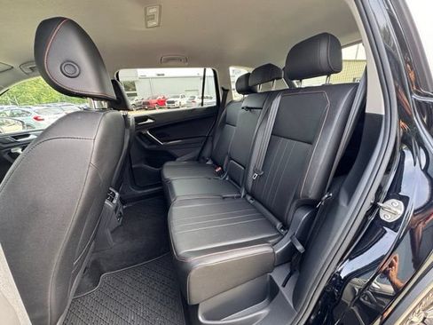 Certified 2024 Volkswagen Tiguan Wolfsburg Edition AWD/4WD image 11