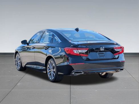 Used 2018 Honda Accord Sport image 3