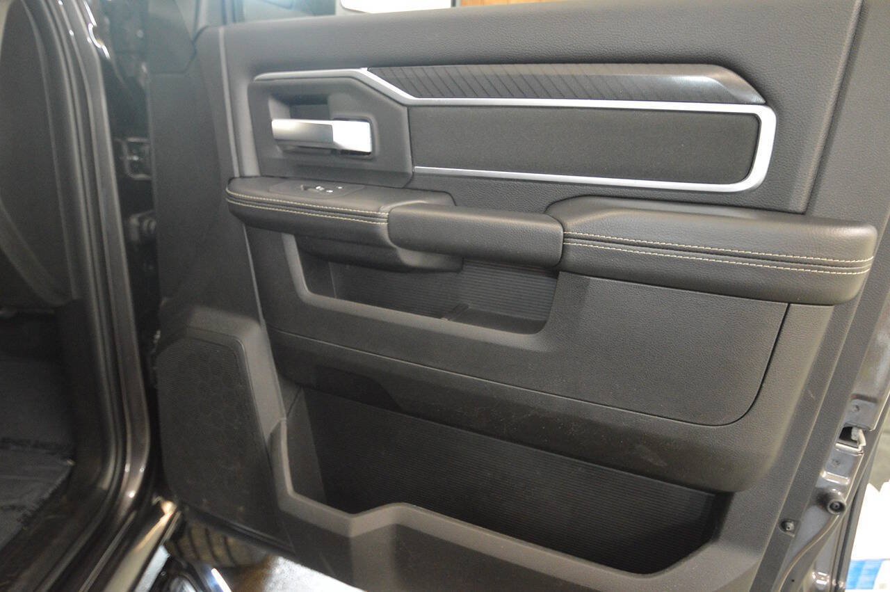Used 2026 RAM 2500 Big Horn AWD/4WD image 12