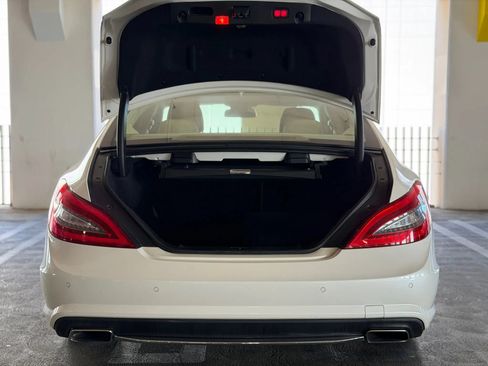 Used 2014 Mercedes-Benz CLS 550 4MATIC w/ Premium 1 Package image 33