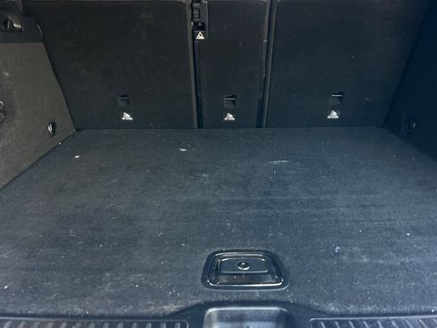 Used 2022 Mercedes-Benz GLC 43 AMG 4MATIC image 17