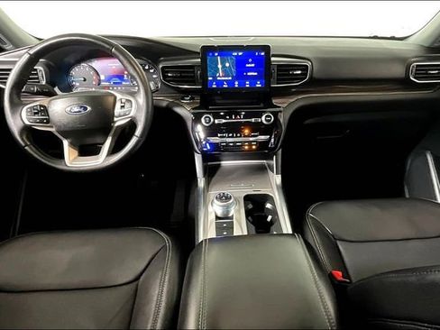 Used 2023 Ford Explorer Limited image 15