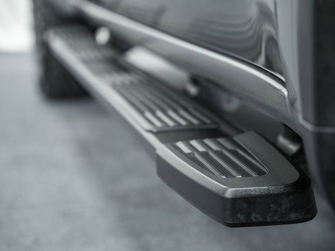 Used 2023 GMC Sierra 1500 AT4X image 17