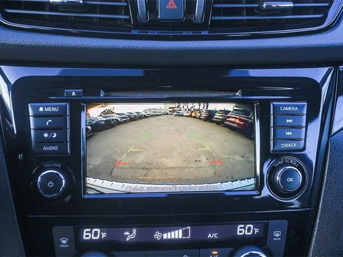 Used 2021 Nissan Rogue Sport SV image 24