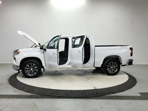 Used 2024 Chevrolet Silverado 1500 LT AWD/4WD image 13