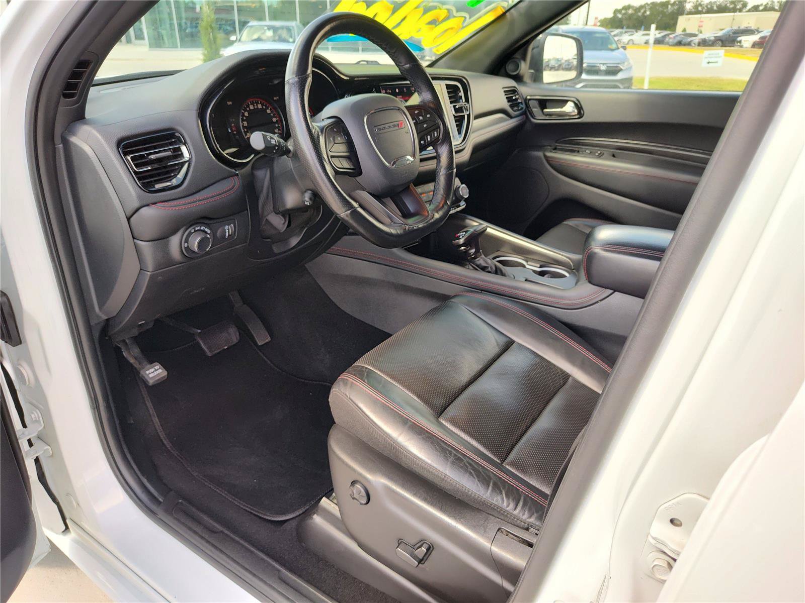 Used 2024 Dodge Durango GT RWD image 2