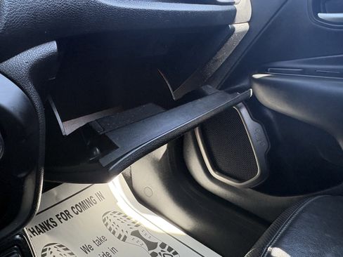 Used 2020 Jeep Renegade Altitude image 25