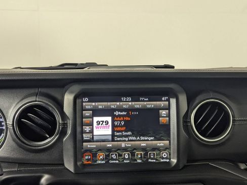 Used 2021 Jeep Wrangler Unlimited Sahara w/ Cold Weather Group AWD/4WD image 18