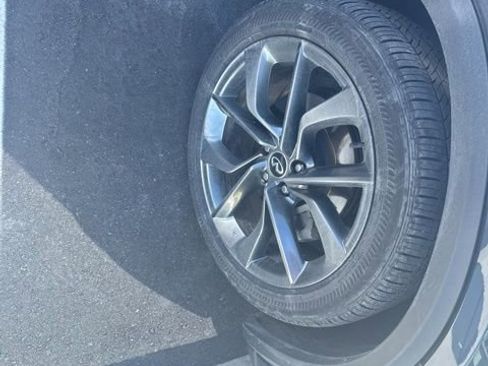 Used 2019 INFINITI QX50 Essential w/ Sensory Package image 5